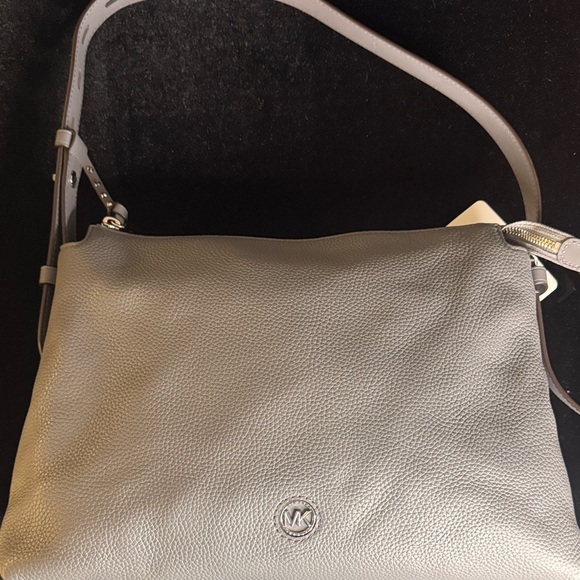 Michael Kors Light Gray Leather Shoulder Bag NWOT - Picture 8 of 13